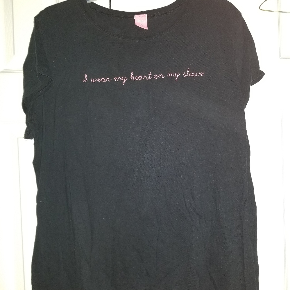 "I wear my heart on my sleeve" sleep tee